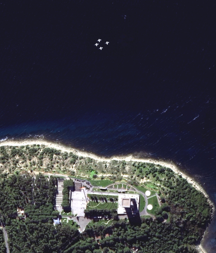 T-38M uçaklarının Çanakkale selamı GÖKTÜRK-1'in objektifinde